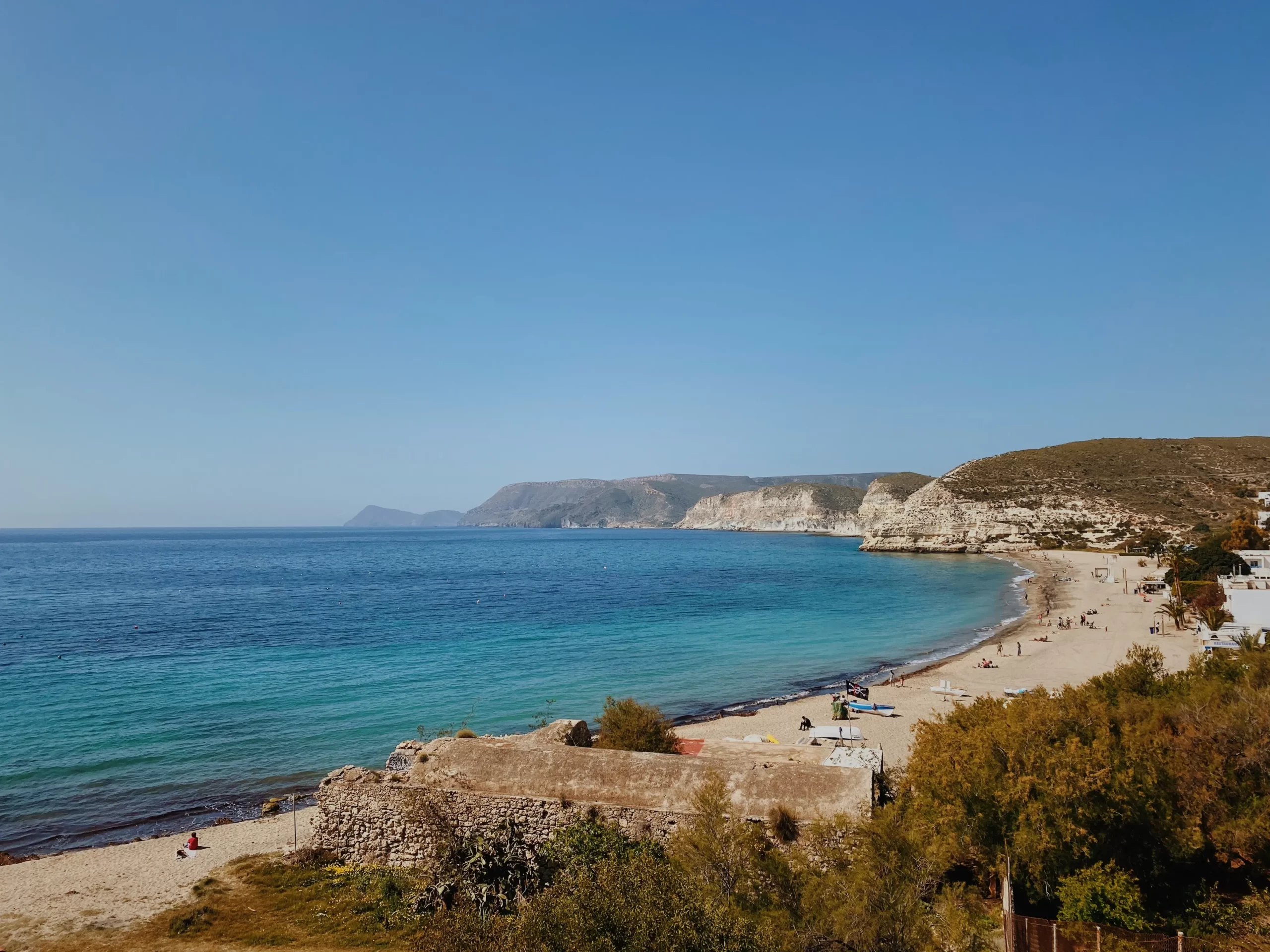 dónde alojarse en Agua Amarga